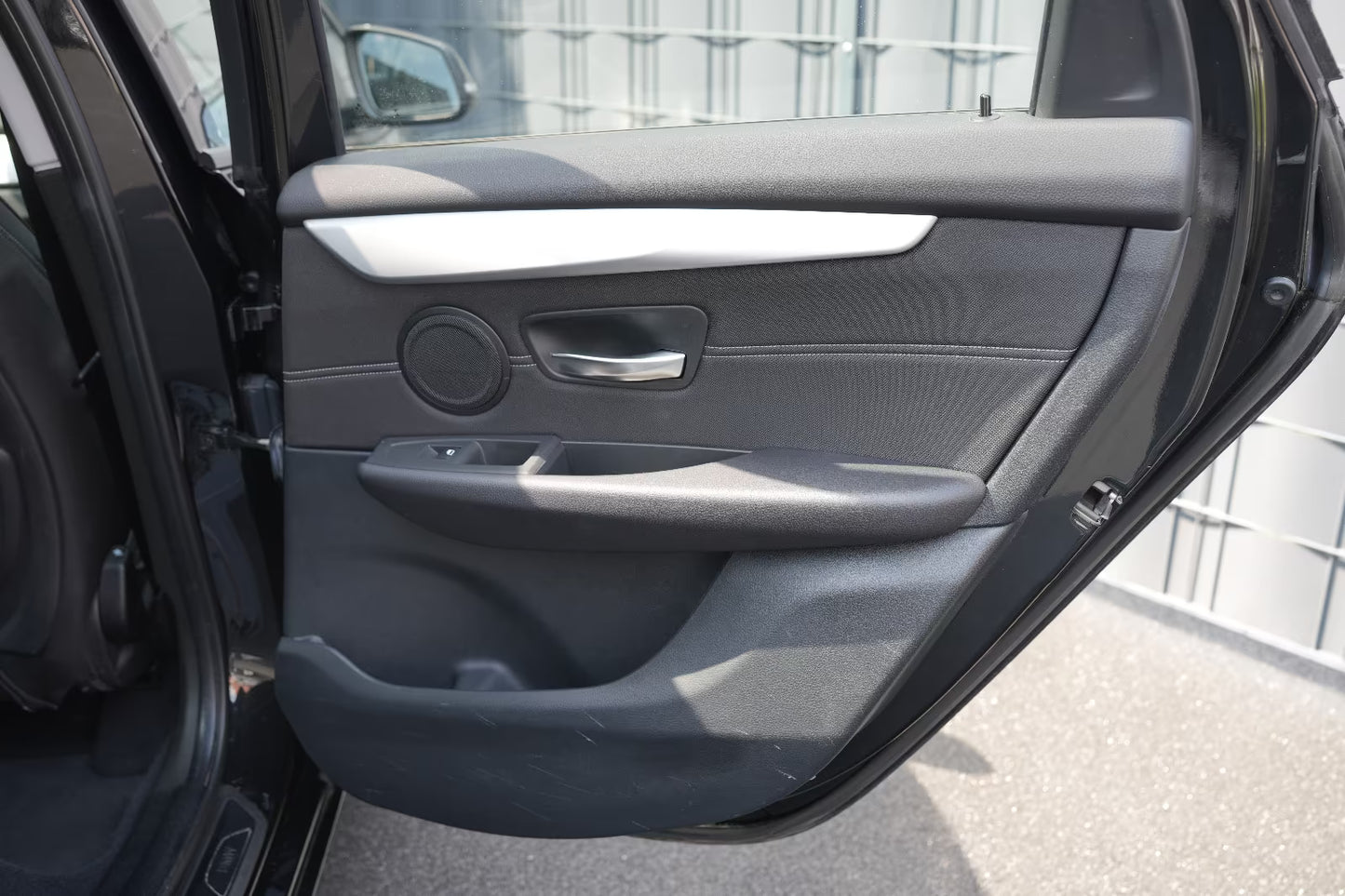 BMW 220d xDrive Active Tourer Advantage Noir Saphir Métallisé