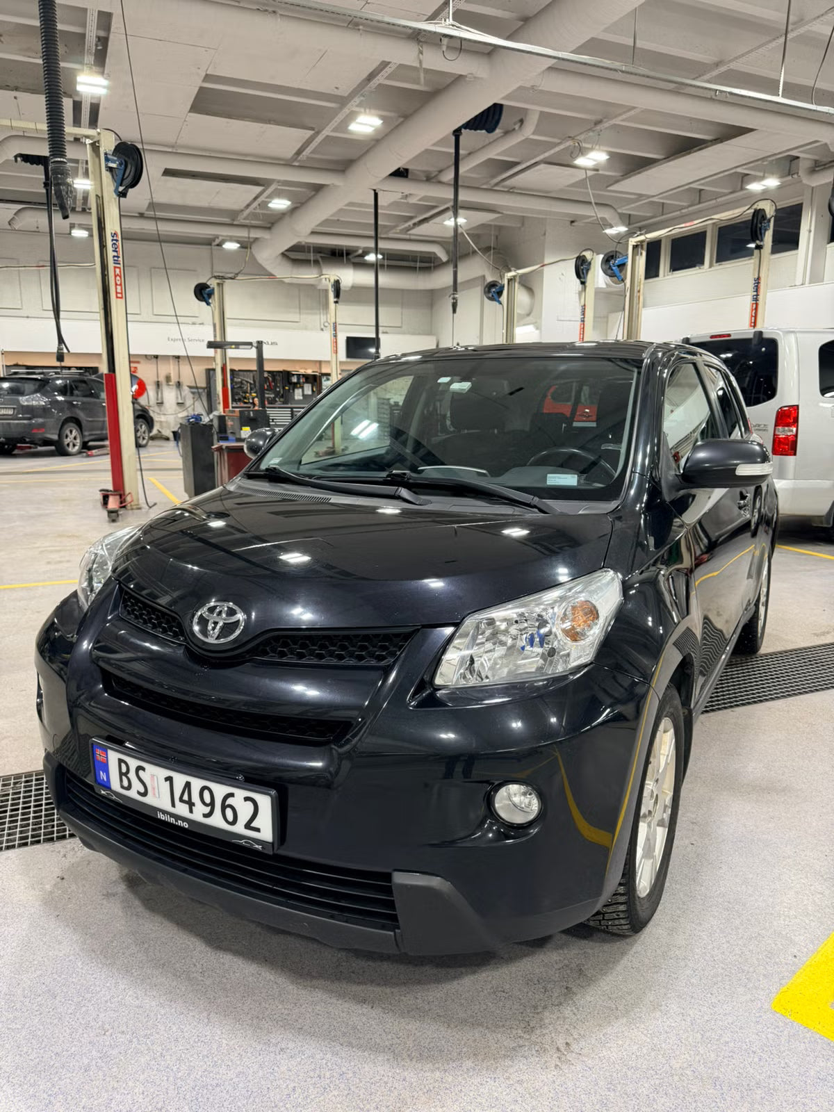 SUV Toyota Urban Cruiser 1.4 D-4D AWD Noir 2010