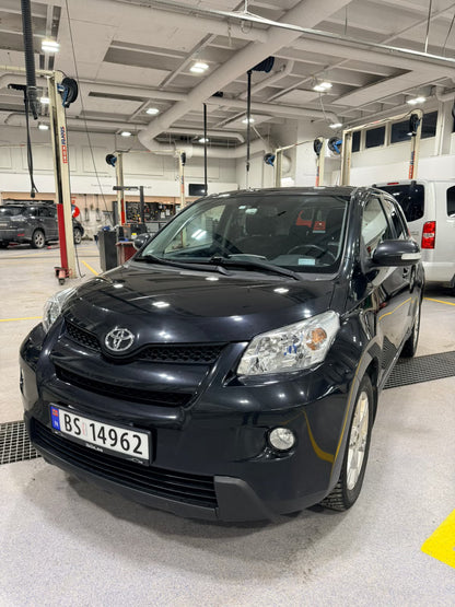 SUV Toyota Urban Cruiser 1.4 D-4D AWD Noir 2010