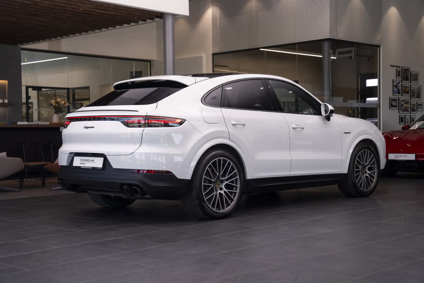 Porsche Cayenne Coupé Hybride Rechargeable 462 ch Blanc 2023