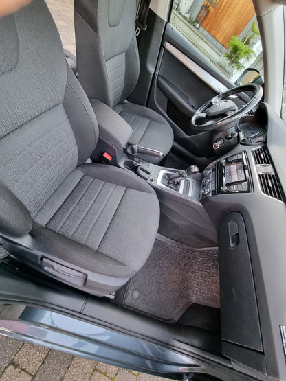 Skoda Octavia Combi 2014 Diesel 4x4 Boîte Manuelle Grise