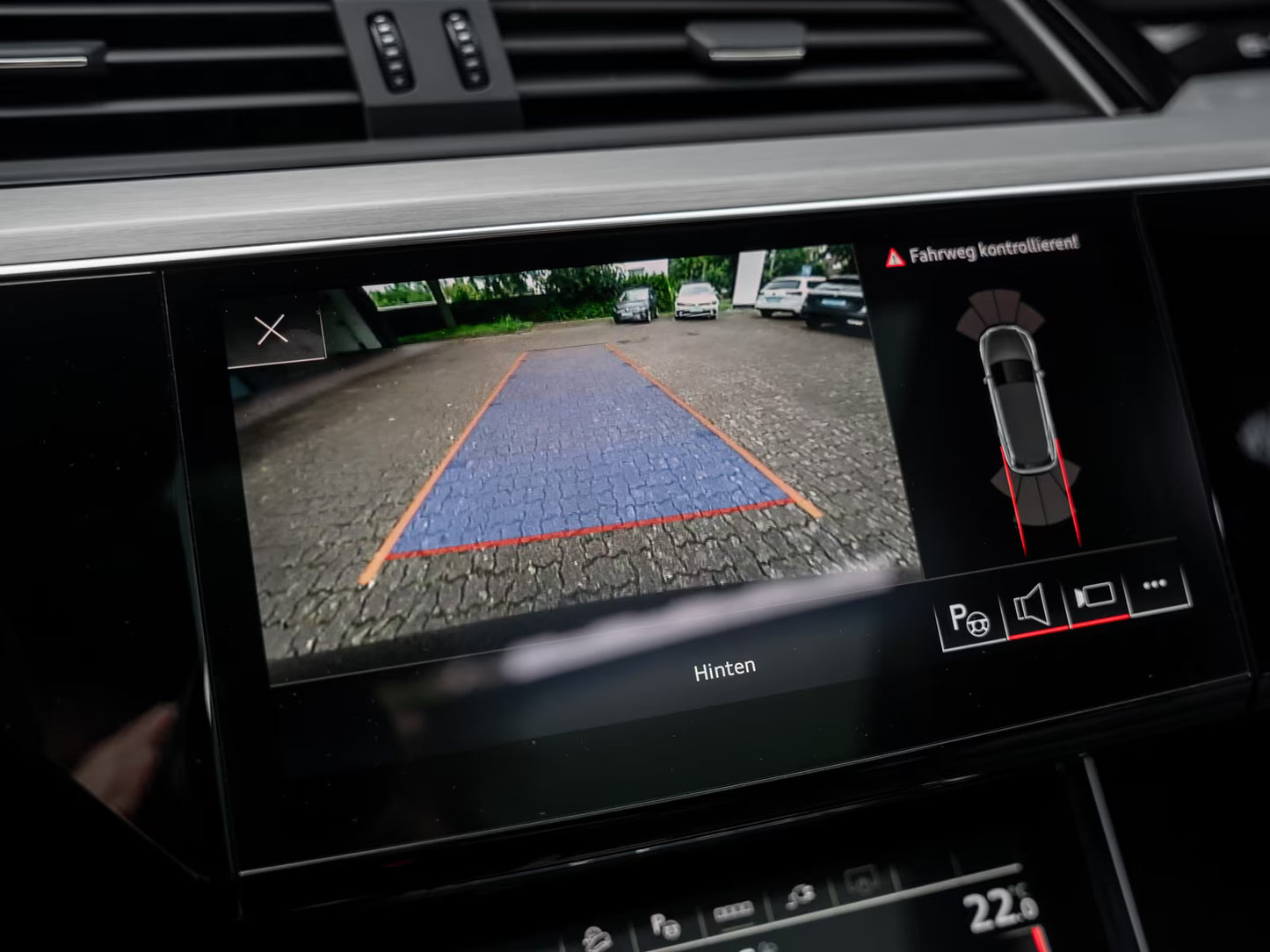 Audi e-tron SUV Électrique S Line Quattro Noir Métallisé Occasion