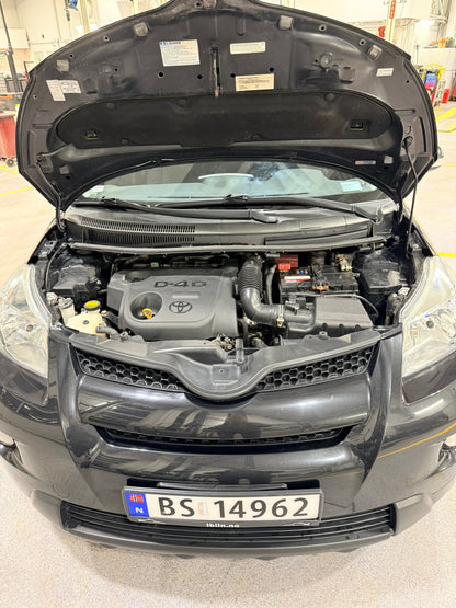 SUV Toyota Urban Cruiser 1.4 D-4D AWD Noir 2010