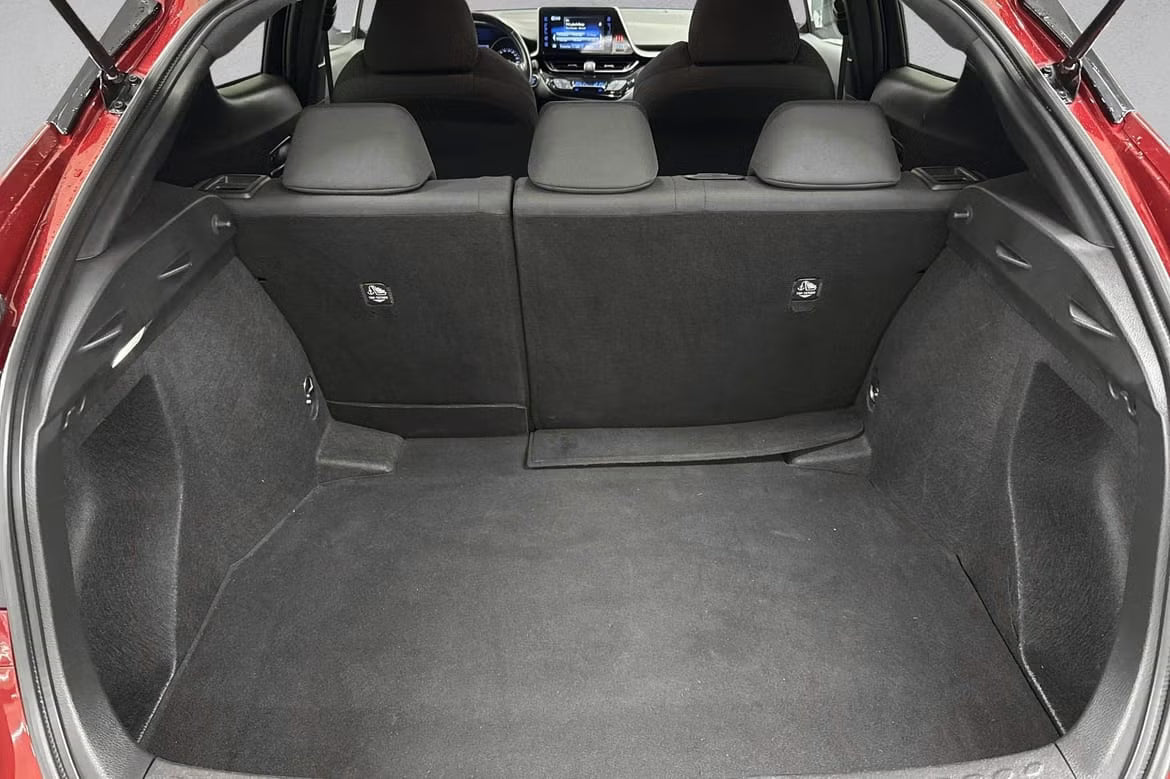 SUV Toyota C-HR Hybride 2018 Rouge Automatique Occasion Certifiée