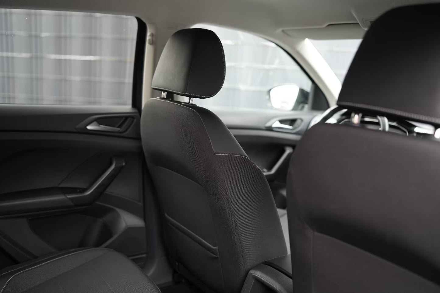 SUV Compact Volkswagen T-Cross Style Automatique en Noir Métallisé