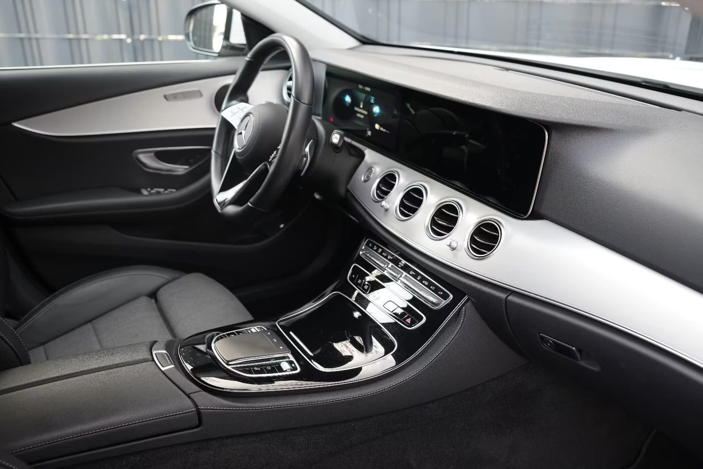 Mercedes-Benz E 300 Hybride Rechargeable Avantgarde Break Blanc Polaire