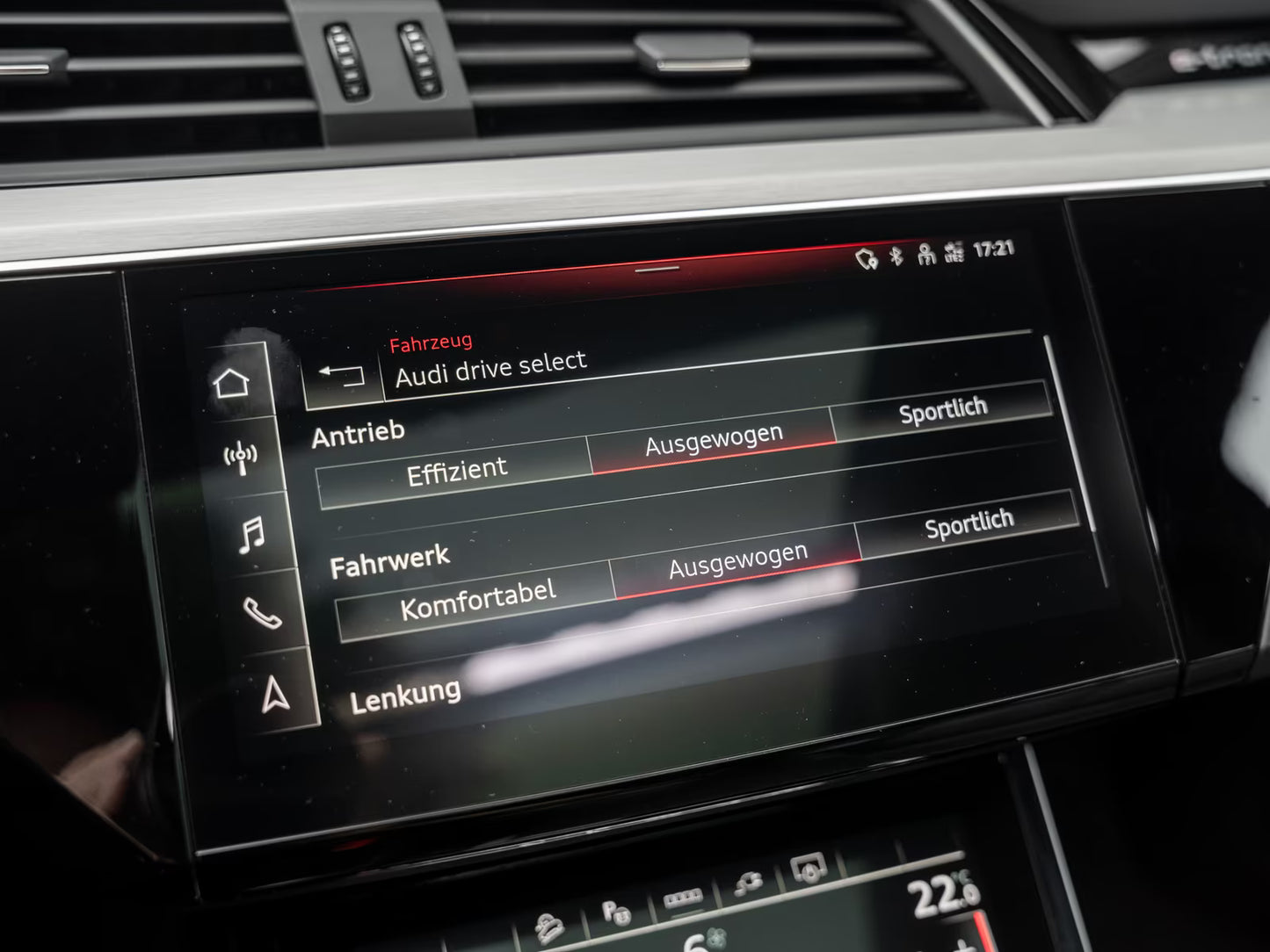 Audi e-tron SUV Électrique S Line Quattro Noir Métallisé Occasion