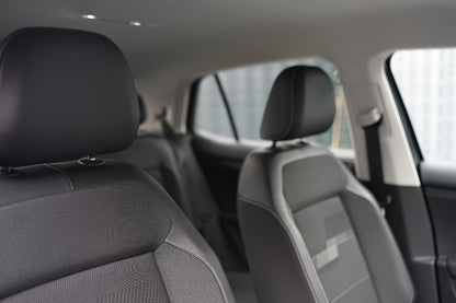 SUV Compact Volkswagen T-Cross Style Automatique en Noir Métallisé