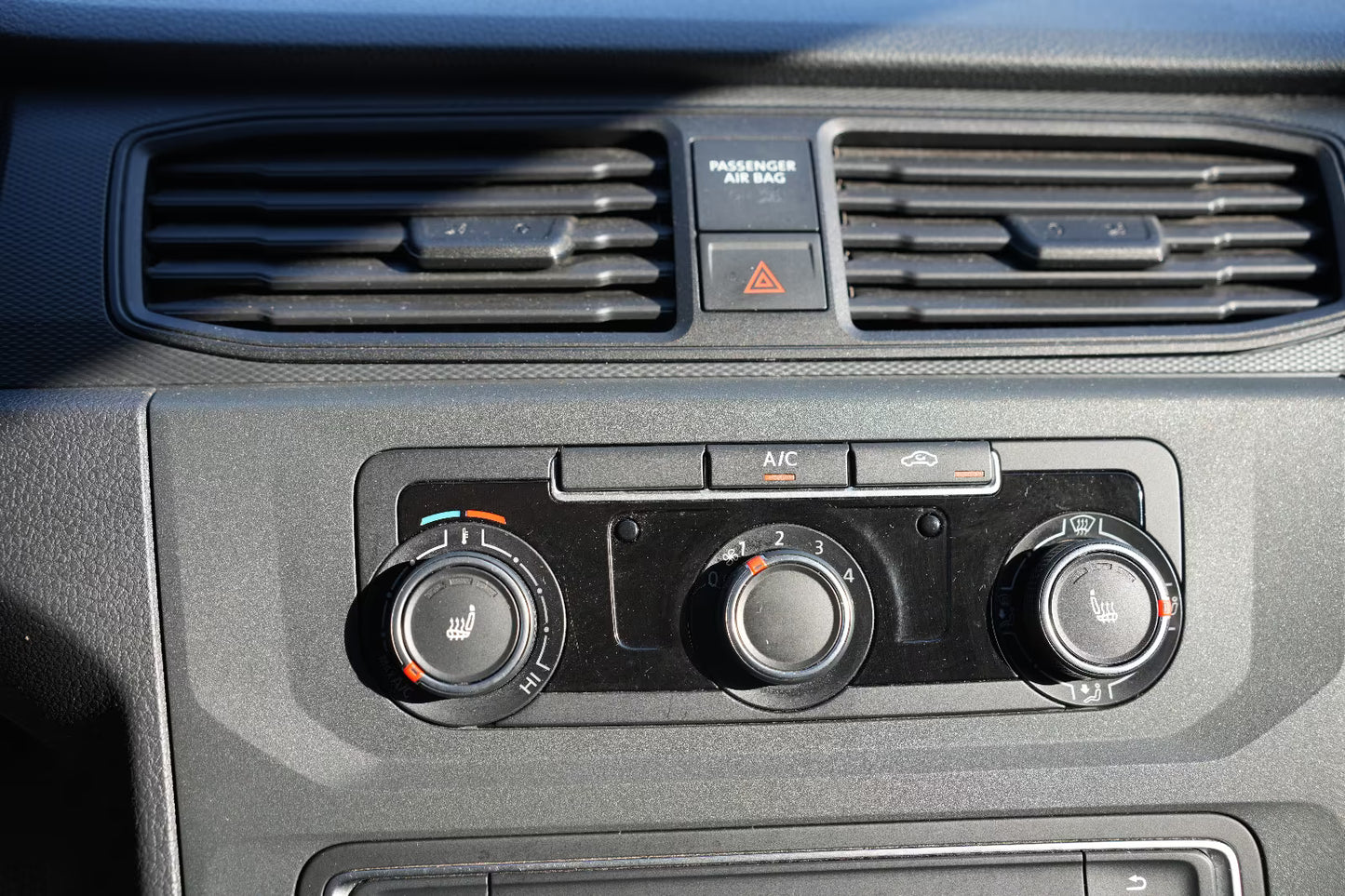 Volkswagen Caddy Maxi Diesel 102ch Van Utilitaire Blanc Occasion