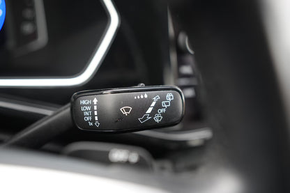 SUV Compact Volkswagen T-Cross Style Automatique en Noir Métallisé