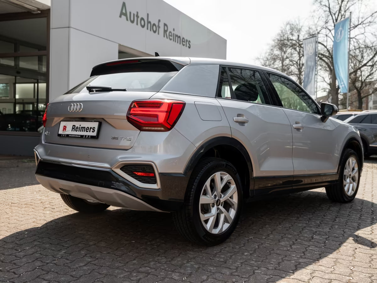 SUV Audi Q2 Advanced Automatique 150 ch Argent Métallisé