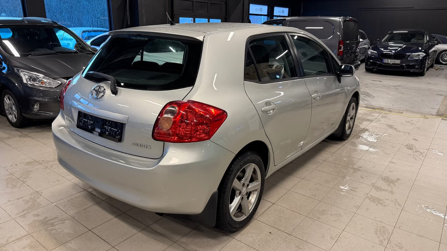 Toyota Auris 2008 Diesel Argentée Boîte Manuelle Fiable Économique