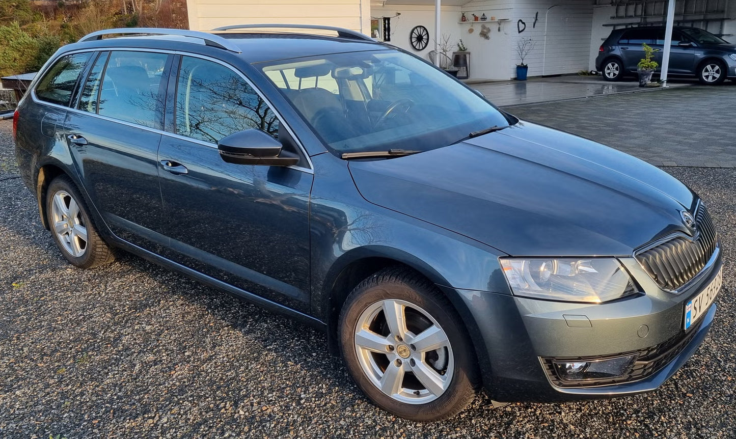 Skoda Octavia Combi 2014 Diesel 4x4 Boîte Manuelle Grise