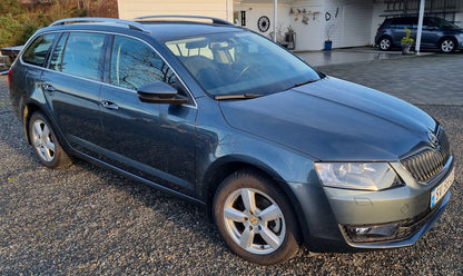 Skoda Octavia Combi 2014 Diesel 4x4 Boîte Manuelle Grise