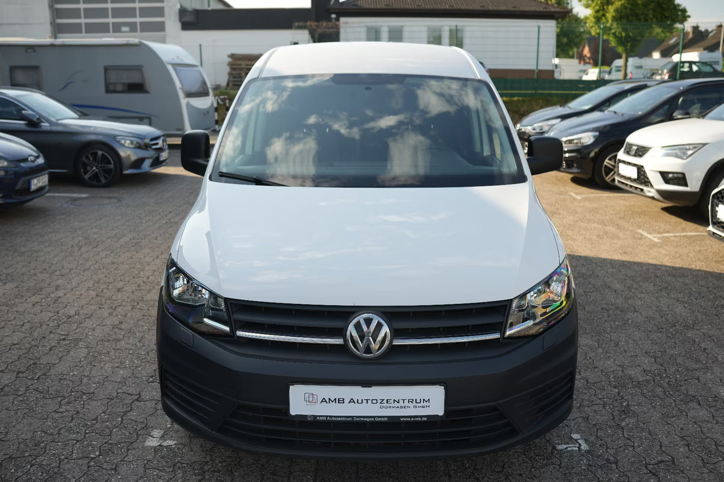 Volkswagen Caddy Maxi Diesel 102ch Van Utilitaire Blanc Occasion