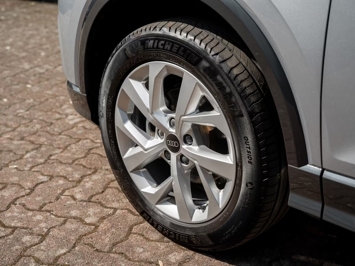 SUV Audi Q2 Advanced Automatique 150 ch Argent Métallisé