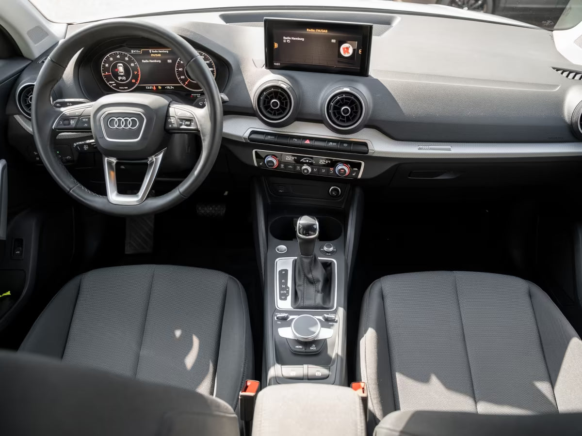 SUV Audi Q2 Advanced Automatique 150 ch Argent Métallisé