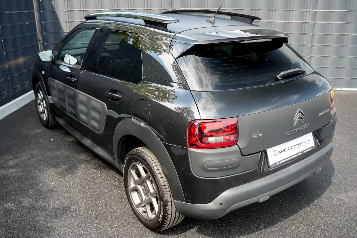 Citroën C4 Cactus Feel Automatique Noir Obsidien Berline Compacte