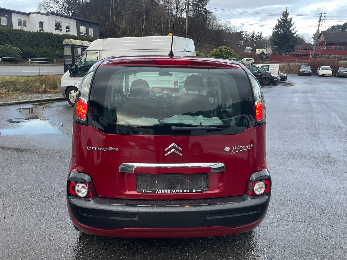 Citroën C3 Picasso d'occasion, monospace compact diesel, rouge