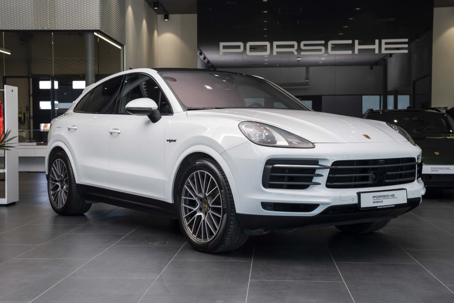Porsche Cayenne Coupé Hybride Rechargeable 462 ch Blanc 2023