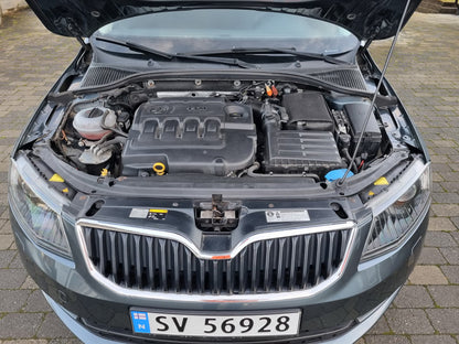 Skoda Octavia Combi 2014 Diesel 4x4 Boîte Manuelle Grise