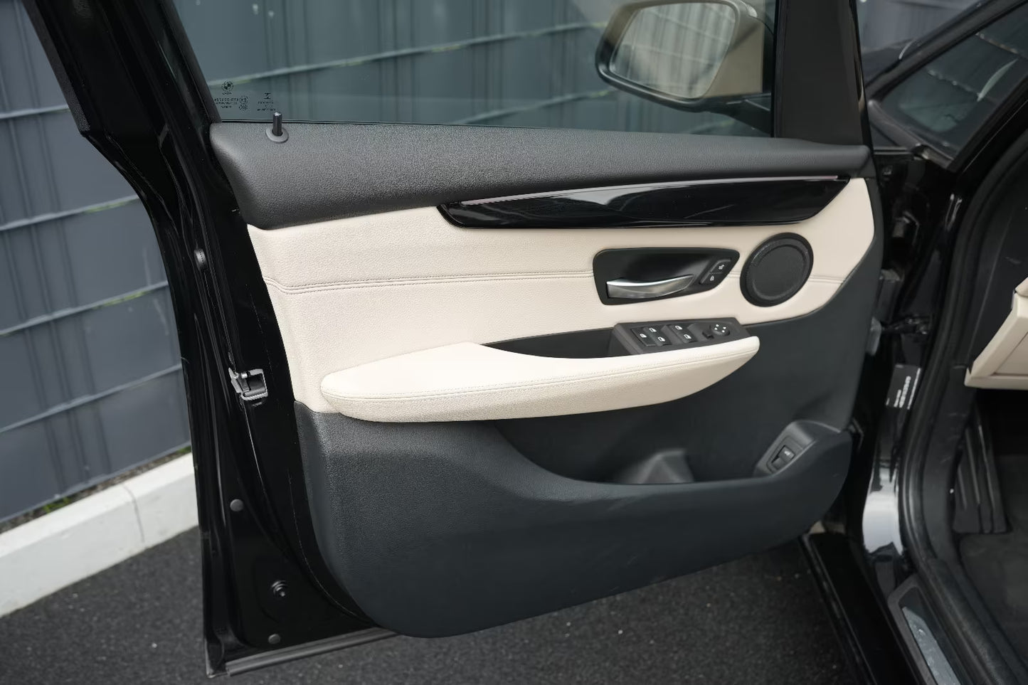 BMW 220d Gran Tourer Sport Line Automatique Noir Cuir Beige