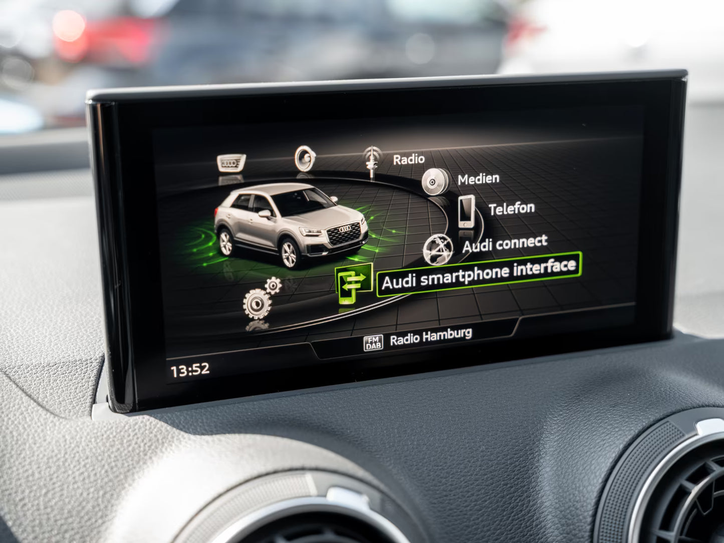 SUV Audi Q2 Advanced Automatique 150 ch Argent Métallisé