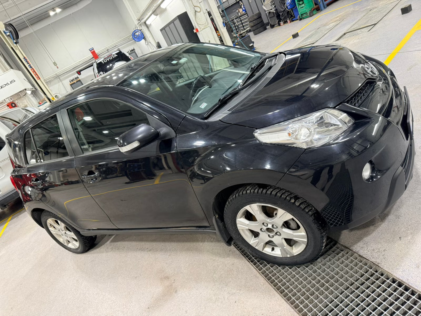 SUV Toyota Urban Cruiser 1.4 D-4D AWD Noir 2010