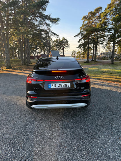 Audi Q4 e-tron Quattro 2022 SUV Électrique Noir Métallisé